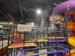 -Tenker Club弹刻极限主题公园 · 蹦床 · 团建 · 生日派对(大关店)