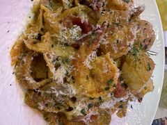 鲜贝煎虾蛤蜊海鲜扁面-LESCEDARS Brasserie Bistro香柏树