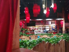 -老滇山寨•云南特色菜•地方菜•民族风情歌舞表演(金碧店)