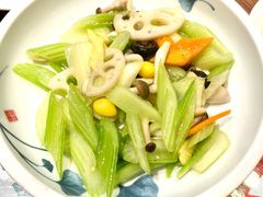 -七菜馆·东北菜·蒸饺(文体路店)