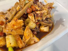 凉拌鸡片-百年粉蒸牛肉