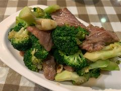 -新大咀港式茶餐厅(宝山万达店)