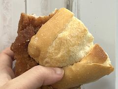猪扒包-胜利茶餐室