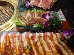 -喜牛烧肉酒场·黑金店(威高广场店)