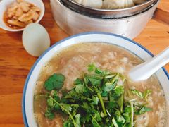 -罗卜李包子羊肉汤