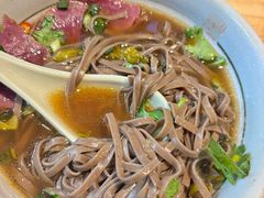 -呼啦面馆·头牌豌杂面(爱琴海店)