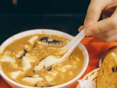 胡辣汤豆腐脑两掺-方中山胡辣汤(成都首店)