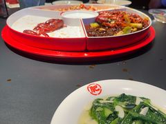 -肥肥虾庄·金牌油焖大虾(杨园滨江时代walk店)
