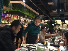 大堂-亚马逊环球美食百汇(新城吾悦广场店)