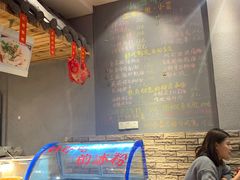 -爆炸头阿姨小四川正宗川味小吃(无任何分店)
