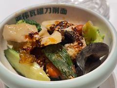 -亚伟瓦罐面美食城(淇县总店)