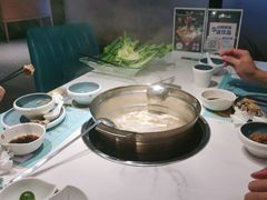 -三个椰子·现砍椰子鸡(金源CBD店)