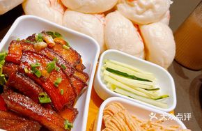 Meat with Earth Noodles