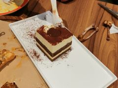 -必胜客(中大银泰店)