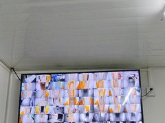 -安东易迷你自助仓储寄存仓库(草桥店)