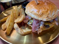 火烤墨西哥鲜椒牛肉汉堡-魏斯理汉堡(西安沣东吾悦店)