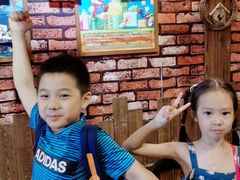 -MAX伯爵趣味互动密室逃脱(大坪D馆店)