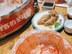 -红胖胖龙虾王·本地菜