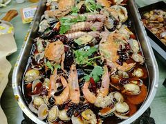 -老东镇啤酒屋海鲜加工·蒸汽海鲜·海鲜烧烤(台东店)