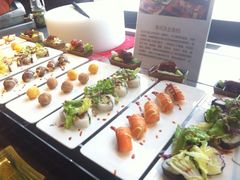-唐拉雅秀酒店-西锦汇空中BBQ·思创餐厅