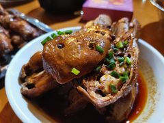 鸭头-琥珀老六龙虾(四里河店)