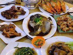-大树下海鲜饭店