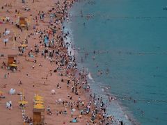 -青岛石老人海水浴场
