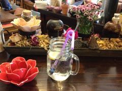 iphone_upload_pic-良友书坊(安徽路店)
