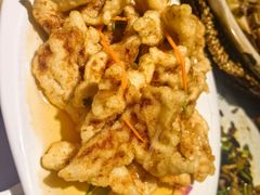 -老码头黑皮肘子锅包肉(赣水路店)