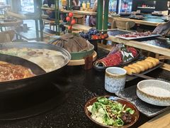 -鹿鸣山草本茶香火锅(园西路店)