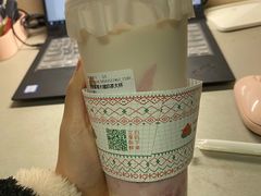 招牌草莓大福奶茶-伏小桃(明瓦廊店)