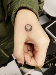 -Black Tattoo Studio