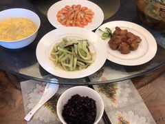 -爱的果实月嫂育婴师(世纪东方店)