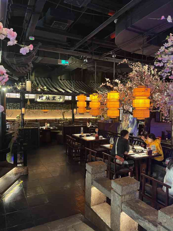 绿茶餐厅(江阴八佰伴南门店)-"「绿茶烤鸡」看评论里好多人点,其实