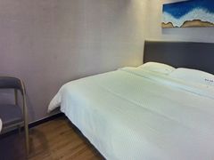 -凯亚斯顿酒店(深圳罗湖水贝国际珠宝城店)