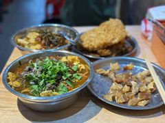 -柳州肥姨妈大骨螺蛳粉(沙河店)