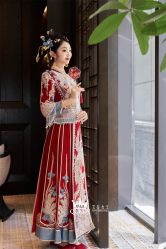 点击看大图 -艾拉·女王婚纱礼服馆