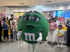 -m豆巧克力世界(上海世茂广场店)