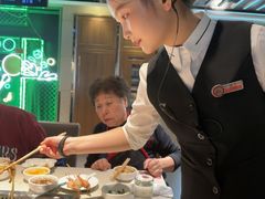 -海底捞火锅鲜切牛肉主题店(长寿路店)