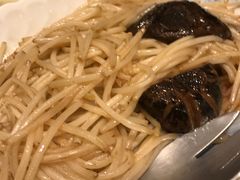 -顶上鱼翅燕窝专卖店