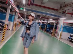 -徐汇日月光地下停车场