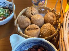 -包整·丝娃娃(一览甲秀楼风景店)