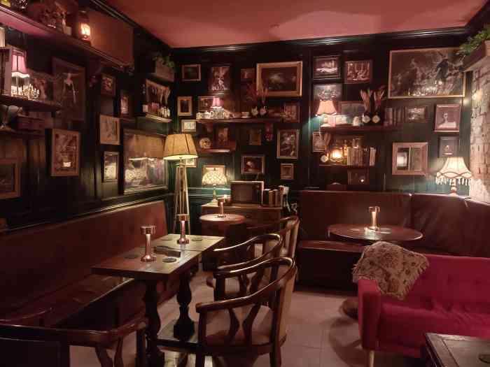 speakeasy老伦敦小酒吧-"一家藏在琅东的小酒馆9106门口平平无.