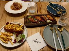 -Hello Peach 蜜桃创意西餐厅(南浔广弘酒店广场店)