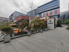 -星巴克臻选(上海虹桥新天地三店)