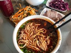 -吾穆勒蓬灰牛肉面·清真(北滨河中路店)
