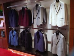 -宇翔服饰(双井桥东首城国际店)