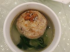 蟹粉狮子头-怡园饭店-餐厅(四望亭店)
