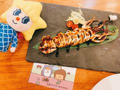 汁烧原只鱿鱼-more than meow吴止猫主题餐厅(承德 中船汇店)