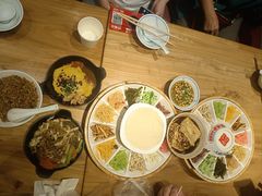 -怪噜范·老贵阳街头名小吃(汇金星力城店)